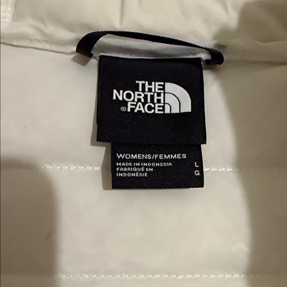 The North Face Hooded Long Puffer Coat in Cream - Picture 5 of 8